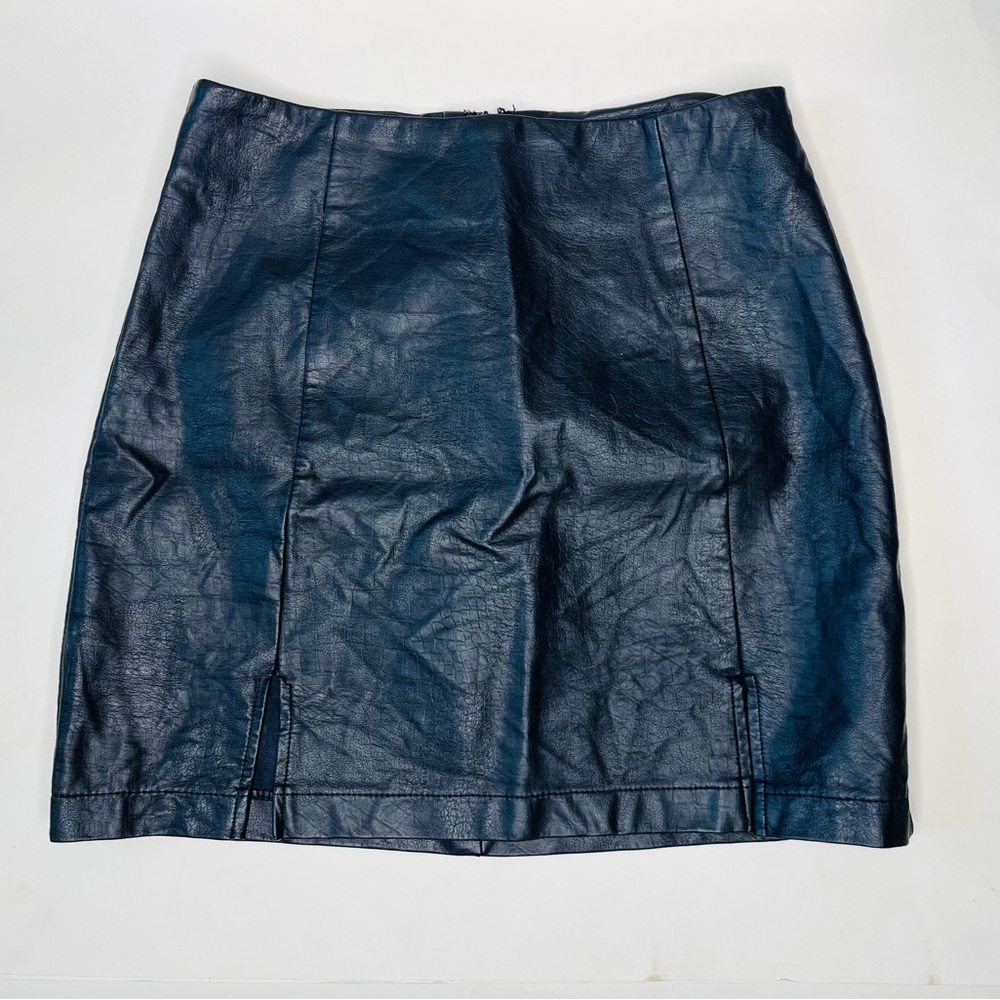 Faux leather mini skirt, small, black